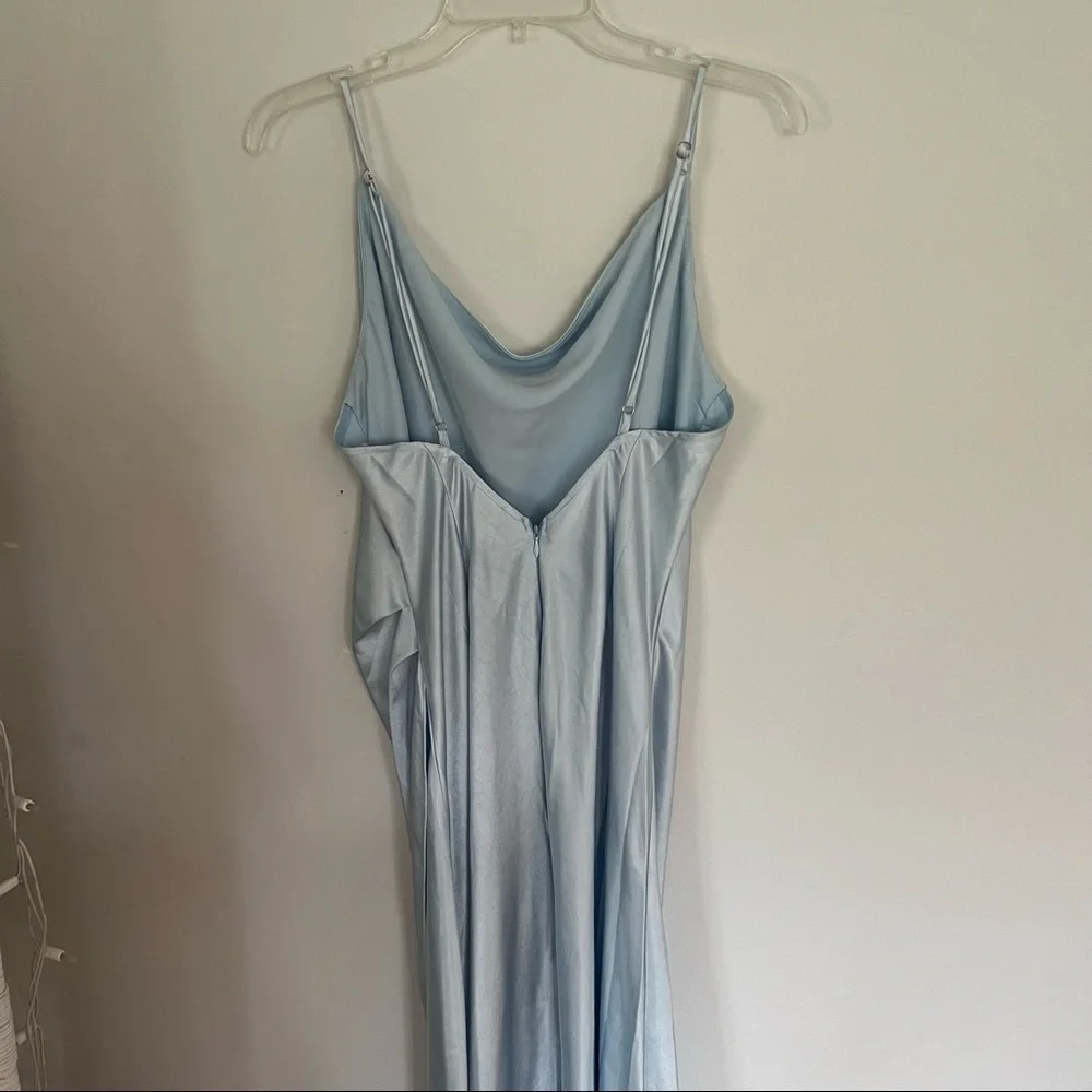 🌸Hey Girl Long Satin Cowl Neck Dress - Picture 6 of 15